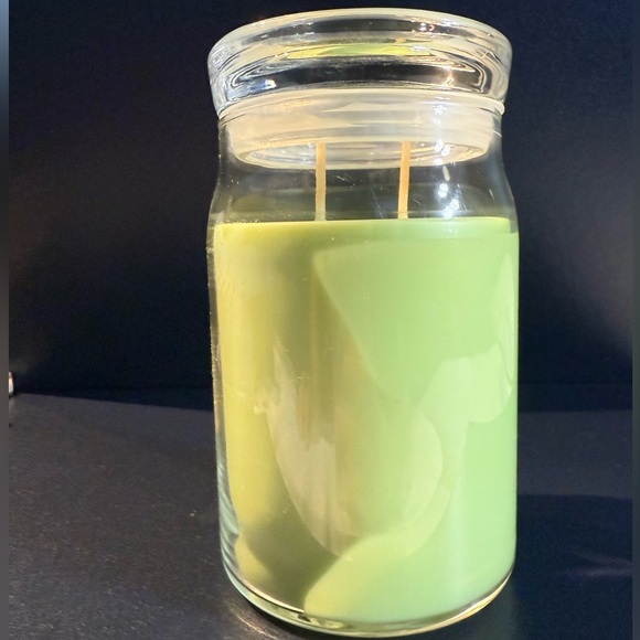 Yankee Candle Pineapple Cilantro 20oz - Picture 2 of 6